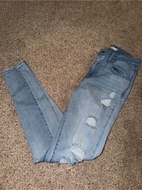 Levi's 721 High-Rise Skinny Jeans